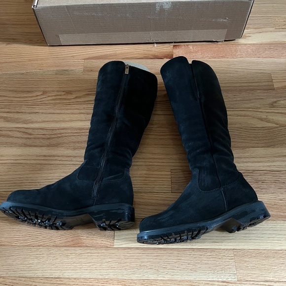 La Canadienne HELENE SHEARLING-LINED SUEDE BOOT Size 6 (36.5 EU) - Black suede - Picture 3 of 7